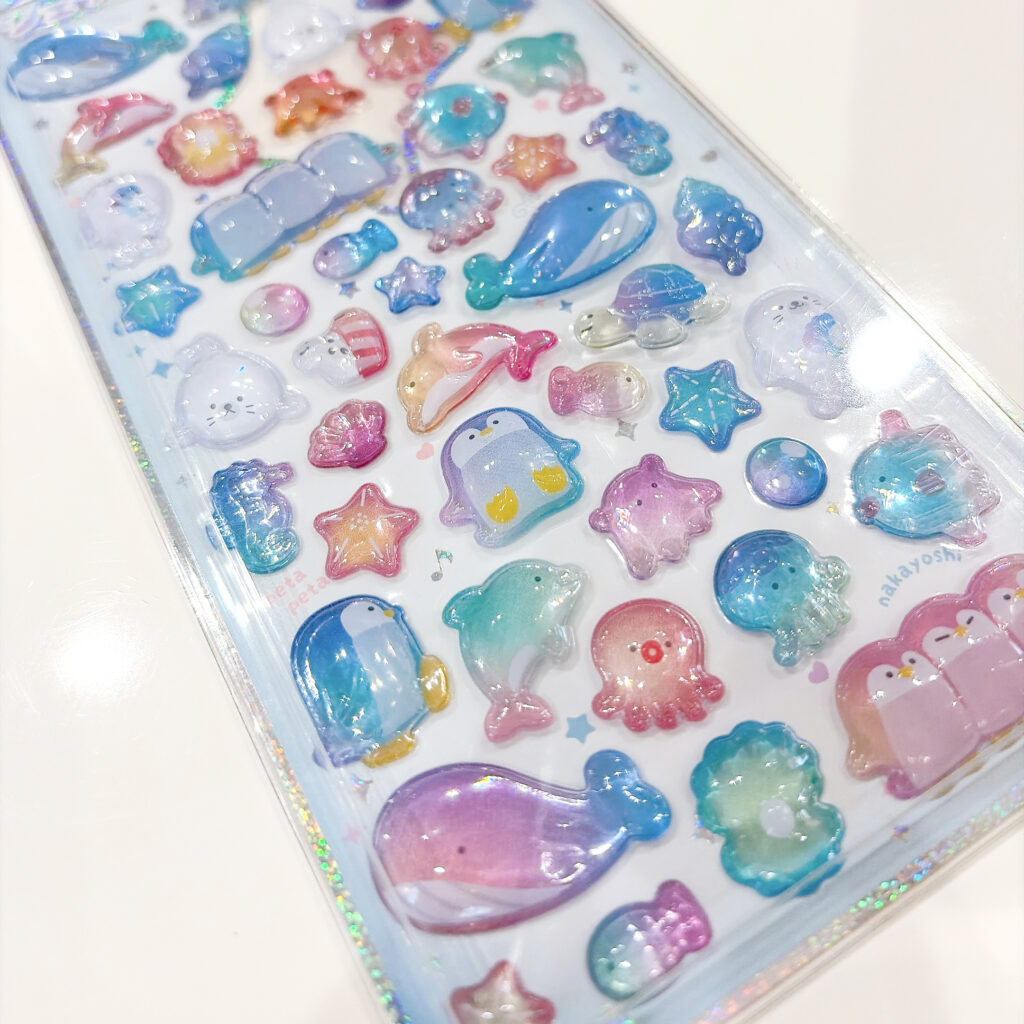 名古屋市を中心に活動するデザイン会社アンドエイトがイラストとデザインを手がけた、「ぷくぷくジェリーシール」の拡大イメージです。